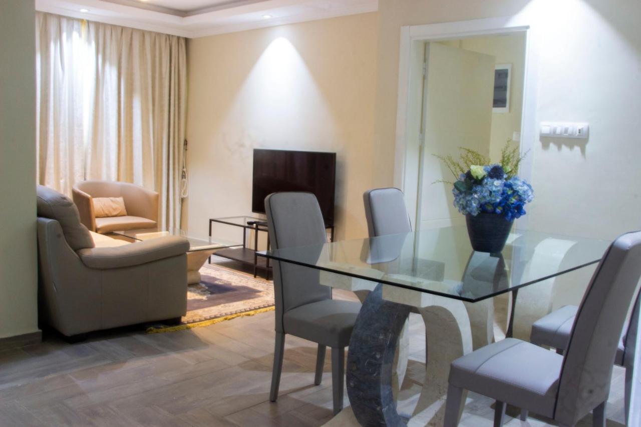Suita Hotel Yaoundé Eksteriør bilde