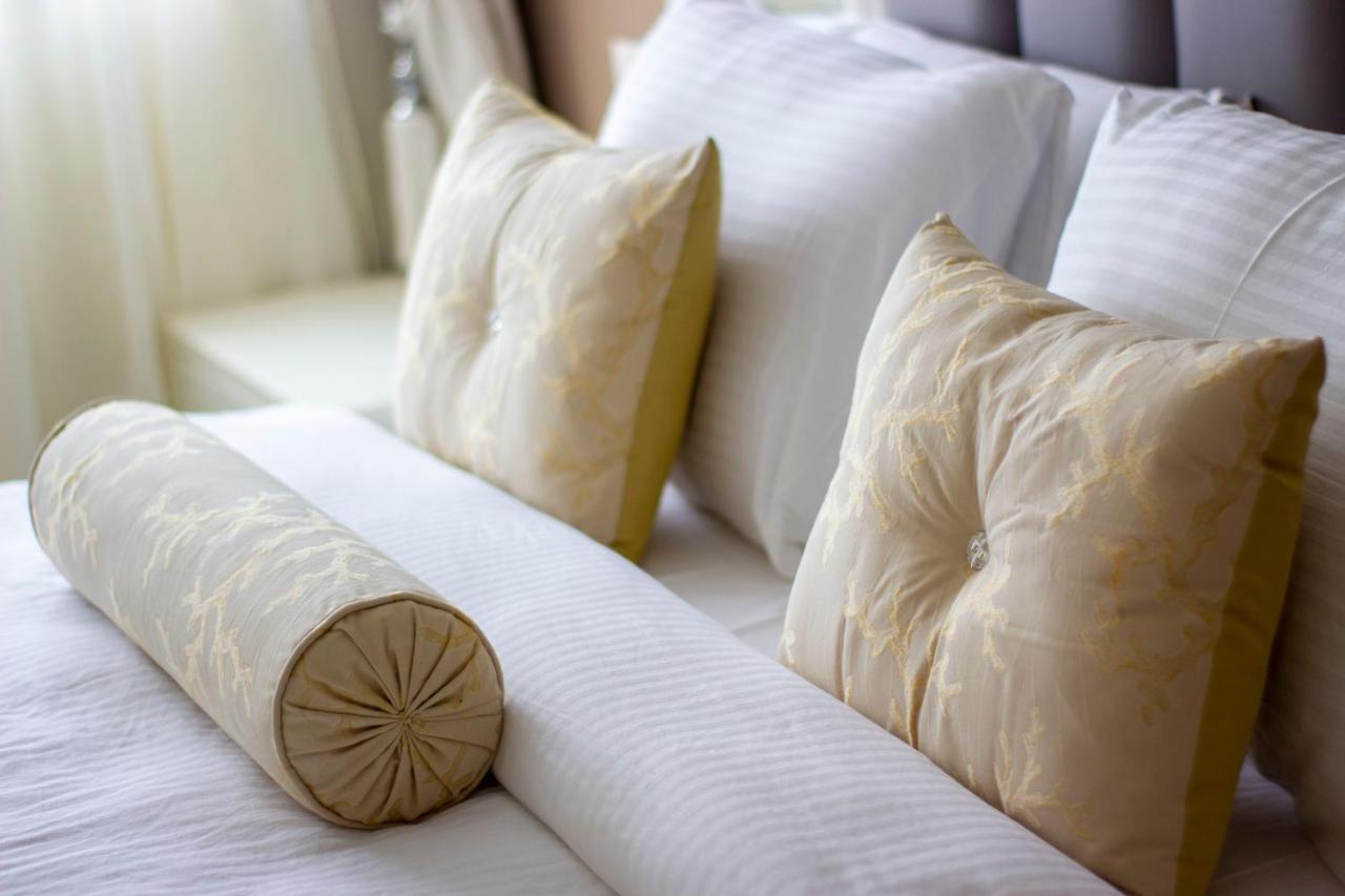 Suita Hotel Yaoundé Eksteriør bilde